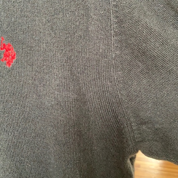 Polo navy vneck pull over long sleeve sweater - Picture 11 of 15